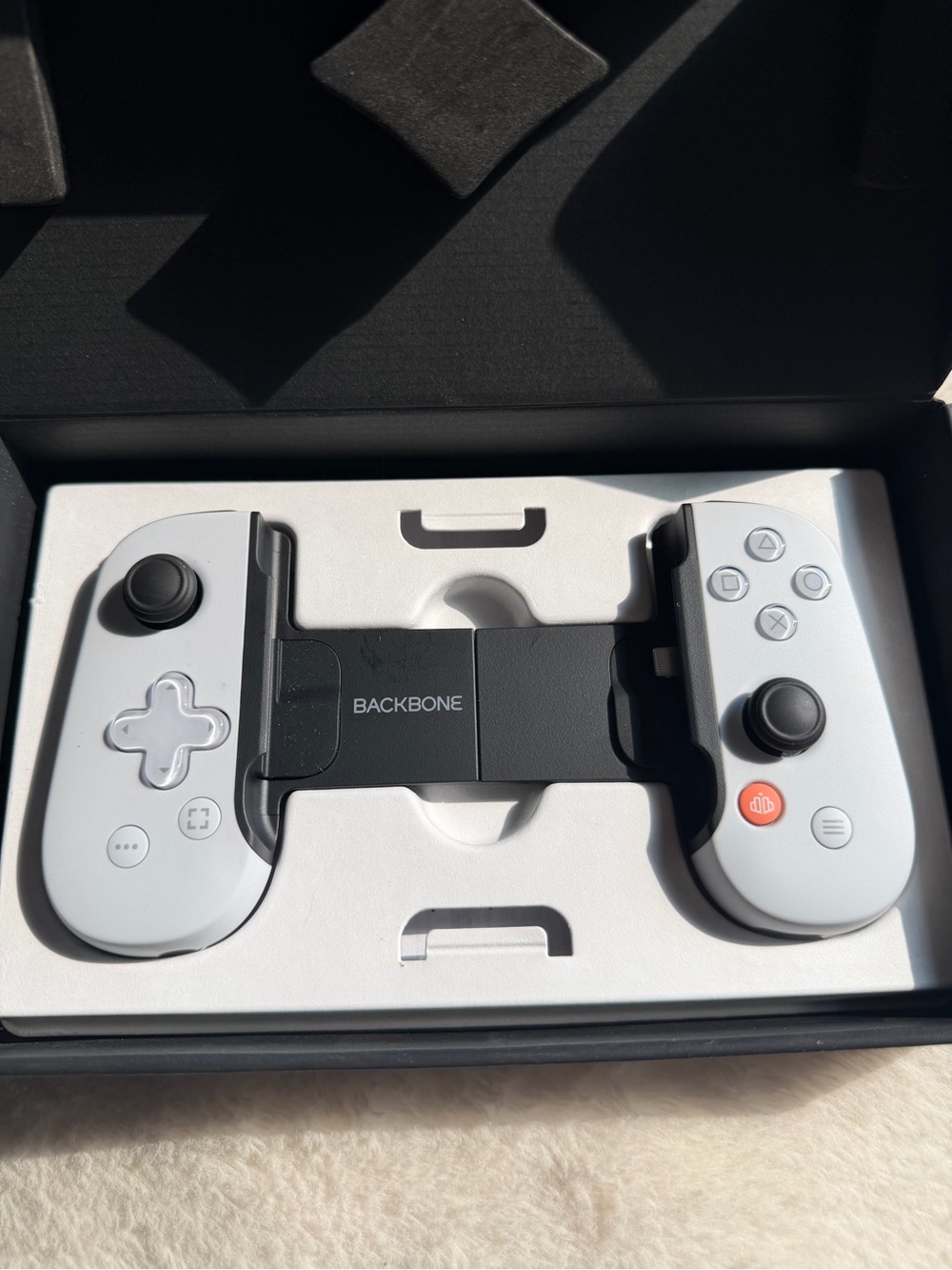 Backbone One Mobile Gaming Controller - PlayStation